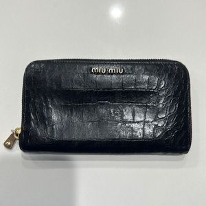 Black alligator Miu Miu wallet